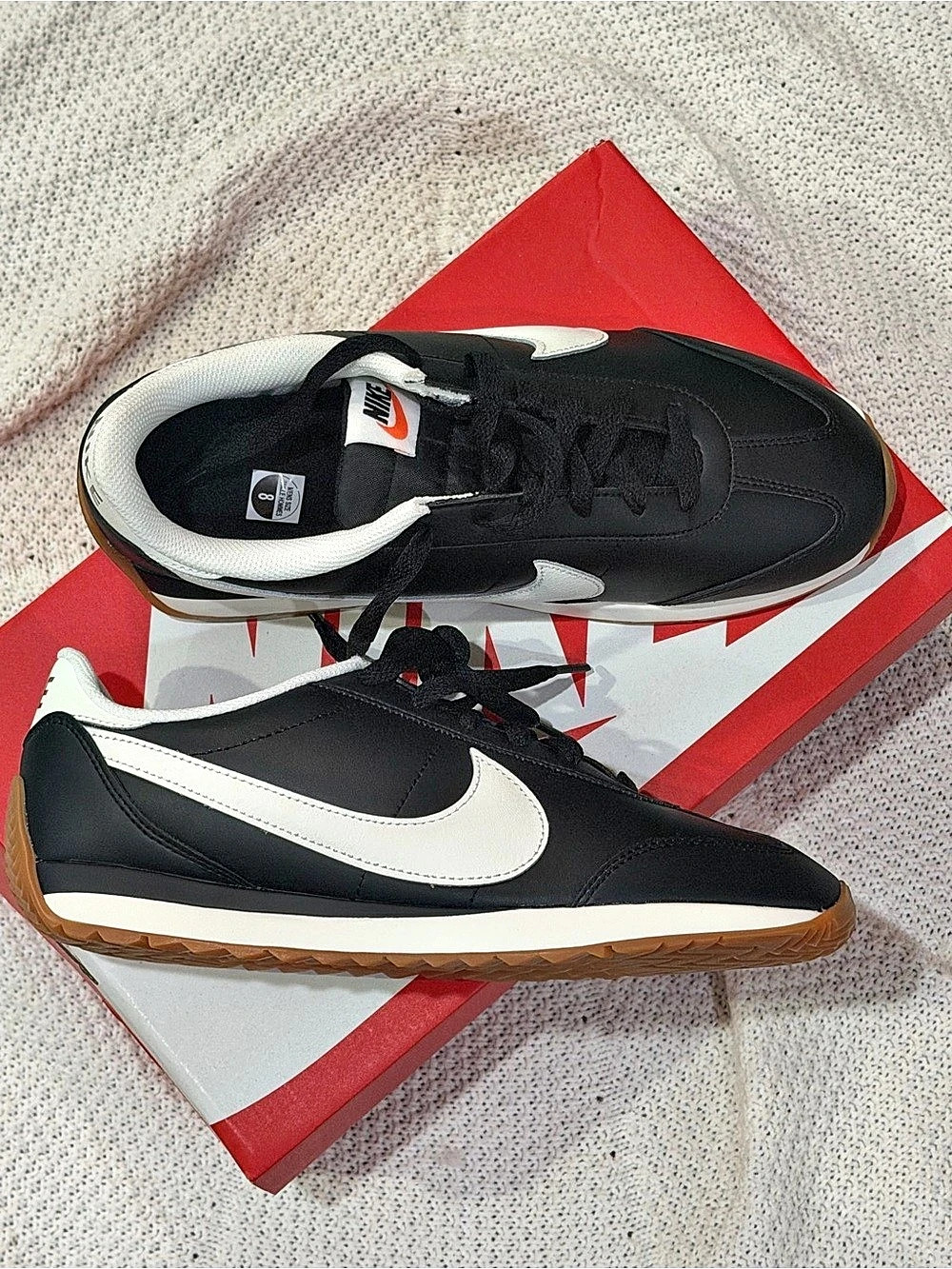 Nike Pacific LTR Black & White US 8 Like New